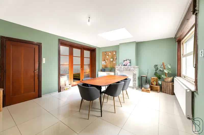 Huis te koop Ronse: 4 slaapkamers, tuin en 2 garages