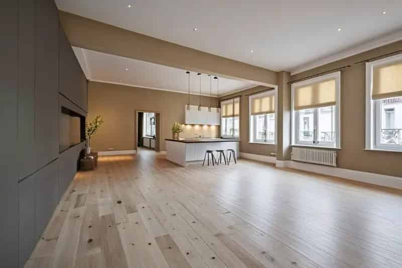 Handelswoning met Café en Appartement 182m²