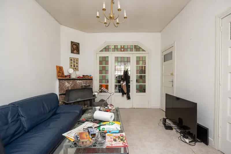 Opbrengsteigendom met 2 appartementen