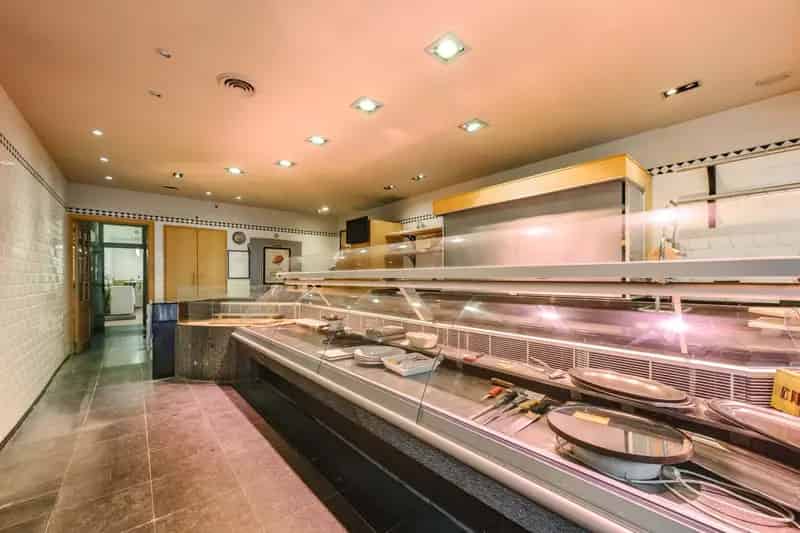 Handelspand met Woonst te Tielt