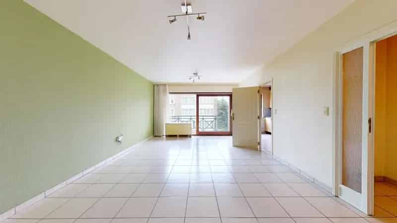 Appartement te Evere 3 slaapkamers terras garage
