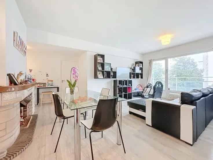 Appartement te koop Ukkel 2 slaapkamers groot terras