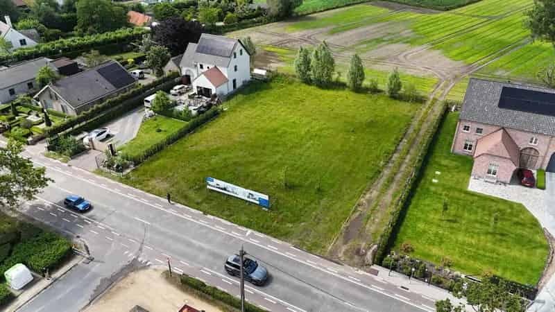 Bouwgrond Eeklo - Halfopen Bebouwing 825m²