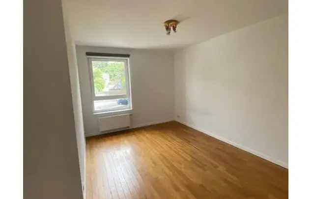 Huur 1 Slaapkamer Appartement 63m² Namur