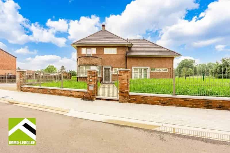 Ruime Villa te Riemst 3969 are