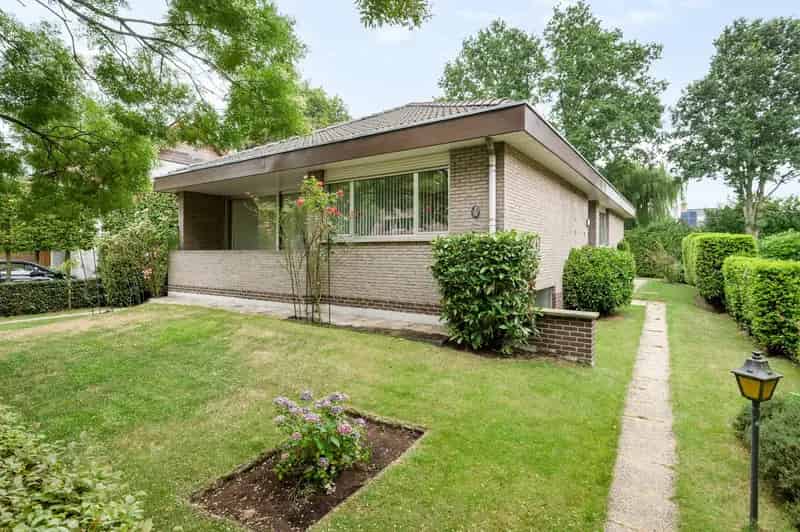 Huis te huur De Sterre 222m2