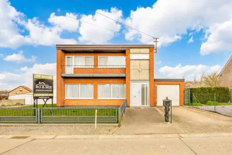 Woning met veel mogelijkheden 15 are 82 ca