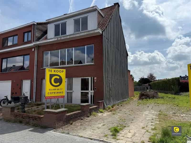 Te renoveren woning Aartselaar 225m² 7m gevel Zuidgerichte tuin