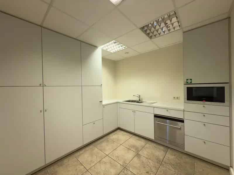 Kantoorruimte te huur Wondelgem 90m²