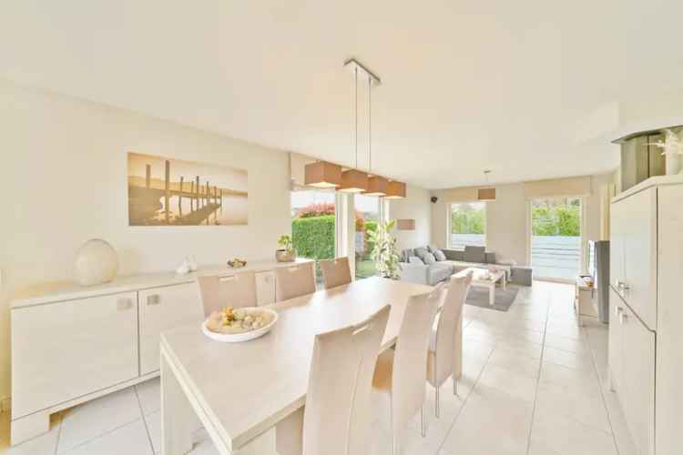 Halfopen woning te koop Oudenburg