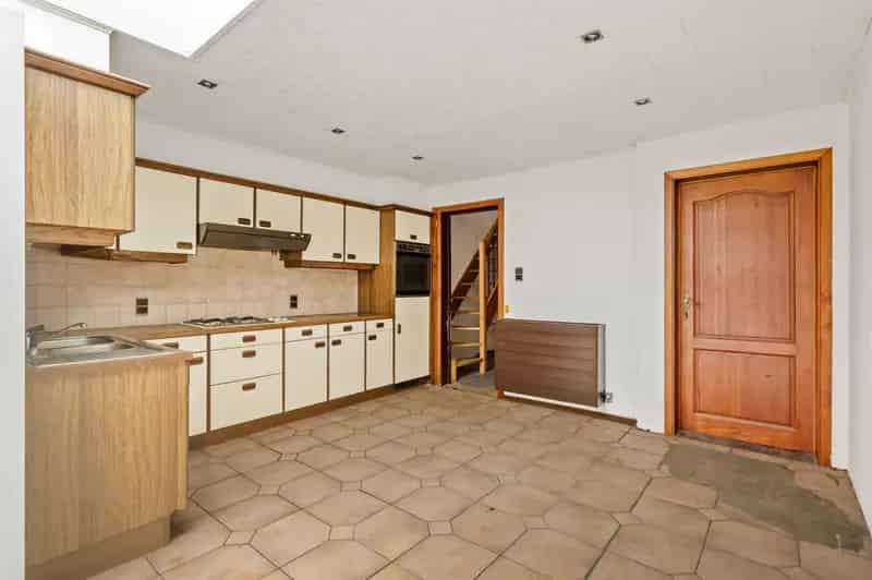 Deels Gerenoveerde Woning 171m² 3 Slaapkamers Tuin Garage Hoboken