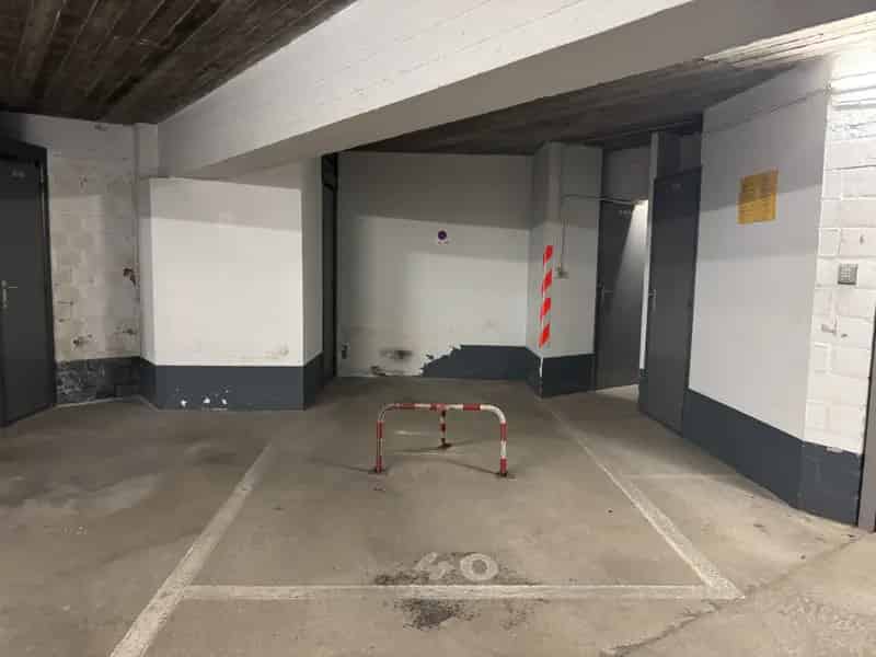 Garage te Koop Middelkerke Autostaanplaats Bergruimte Zeedijk