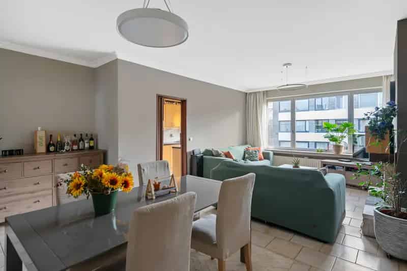 Appartement te huur 2 slaapkamers zonnig terras Buizegem