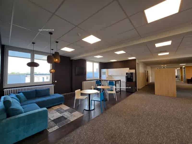 Kantoorruimte te Huur Sint Niklaas 2510m2