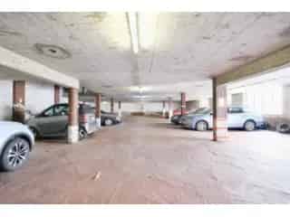 Parking te Koop Anderlecht 12 plaatsen Nabij Station Brussel Zuid