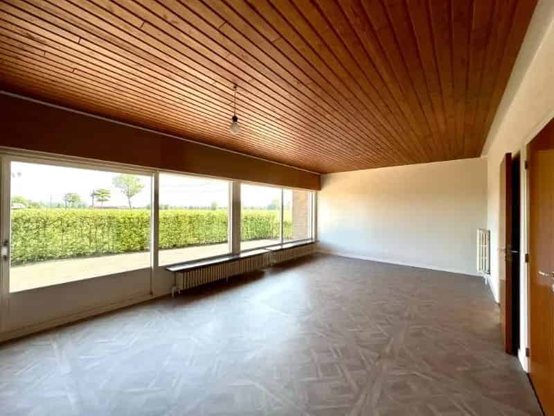 Ruime Bungalow 2 Slaapkamers Tuin