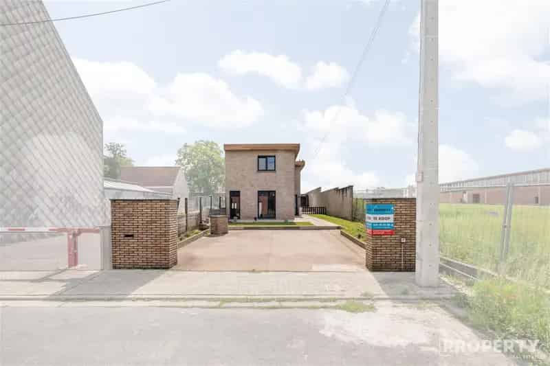 Ruime 4 Slaapkamerwoning te Koop in Harelbeke