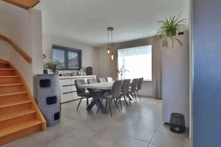 Huis te huur Beveren: 3 slaapkamers, tuin en garage