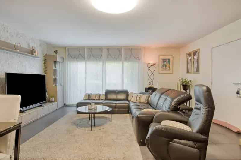 Appartement te koop Oostmalle: gelijkvloers met tuin