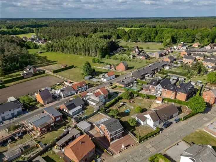 Gezinswoning 3 4 slaapkamers tuin garage landelijk gelegen