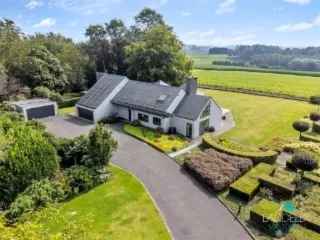Villa te koop Asse - Landelijk Domein met Zwembad
