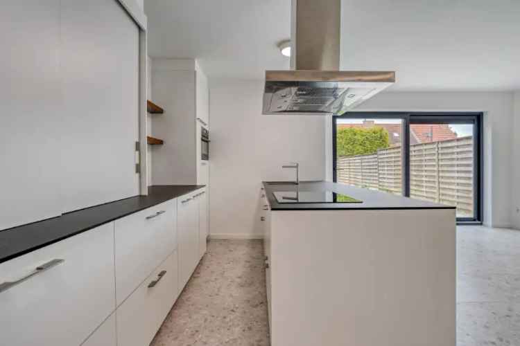 Huis te koop: gerenoveerde woning met 3 slaapkamers en vloerverwarming