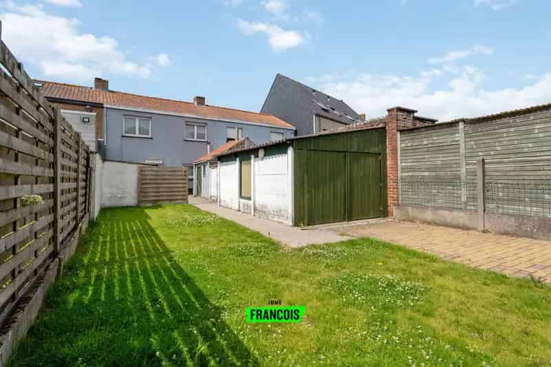 Huis te huur Leke 3 slaapkamers grote tuin