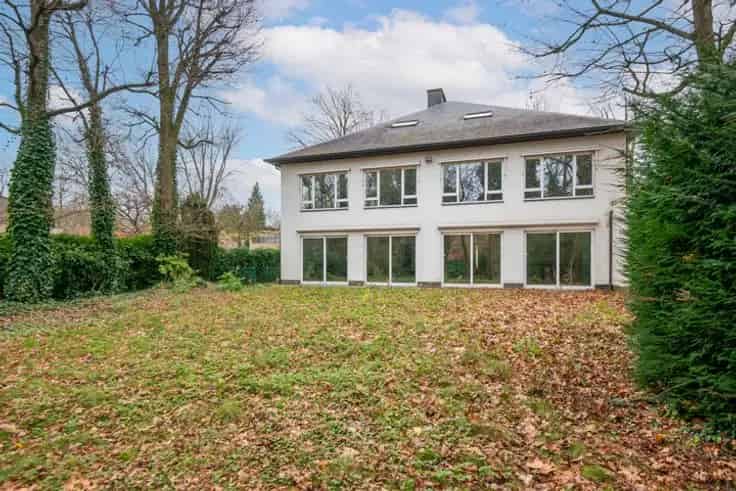 Villa Te Koop: Wonen en Werken Gecombineerd