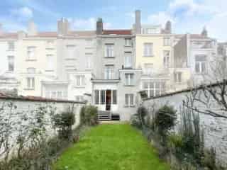 Herenhuis te Koop Etterbeek Nabij Jubelpark 6 slaapkamers