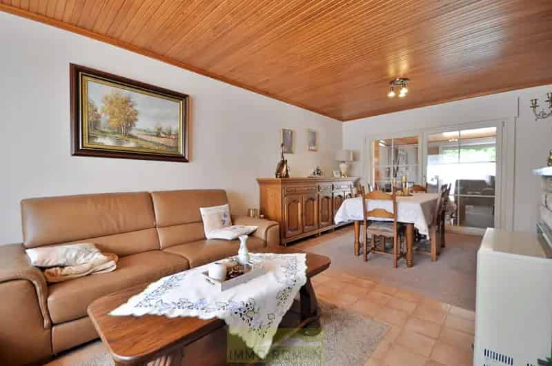 Huis te huur Anzegem: 3 slaapkamers, tuin en garage
