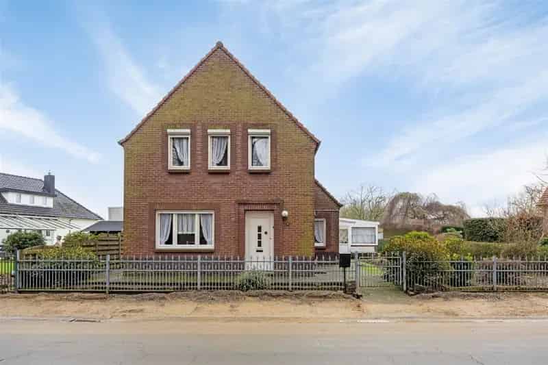 Gezinswoning Maaseik 3 1 slaapkamers tuin