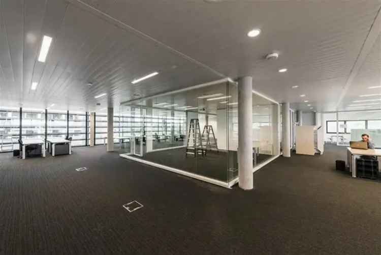 Huur kantoorruimte van 870 m² grote ring Hasselt