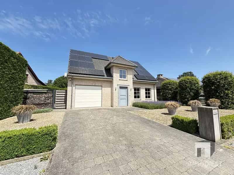 Rustig gelegen woning met zwemvijver nabij centrum Paal