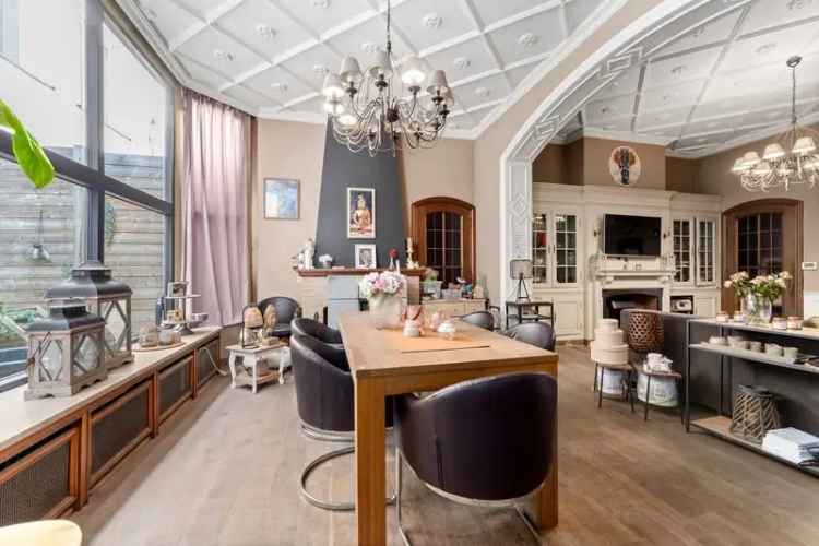 Centrum Izegem - Charmante Woning Handelshuis Met Bijgebouw
