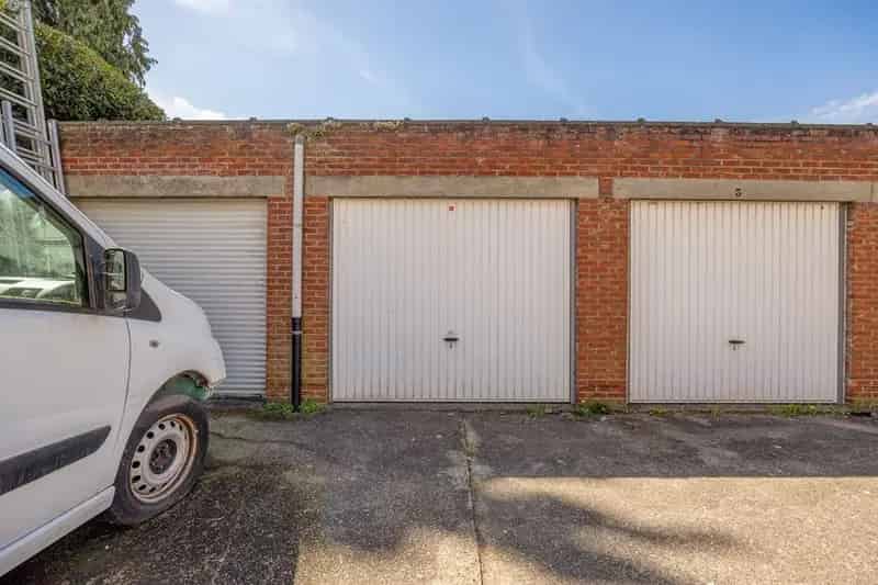 Garagebox te koop Berchem