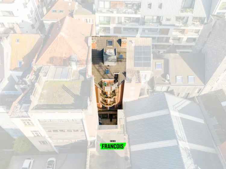 Opbrengsteigendom 8 Woonentiteiten Oostende Centrum