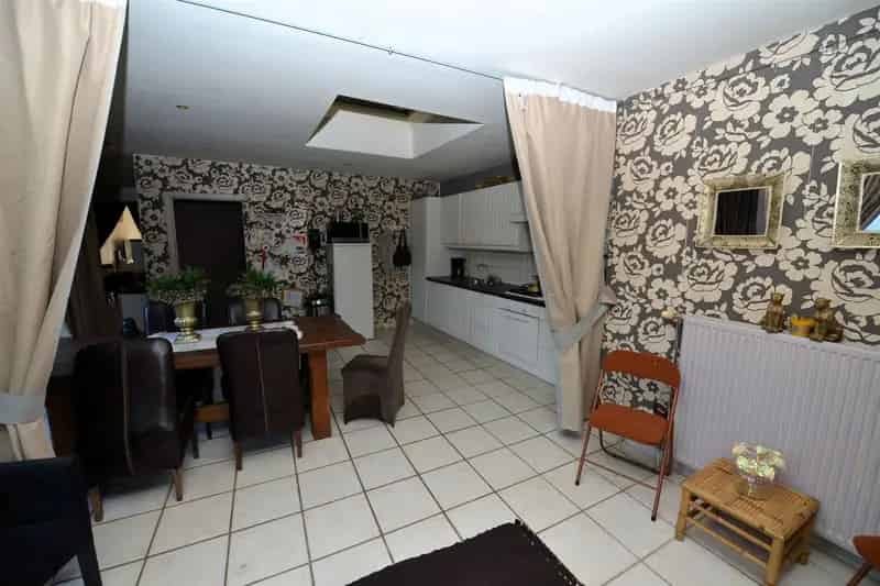 Halfopen Bebouwing 3 slaapkamers te koop