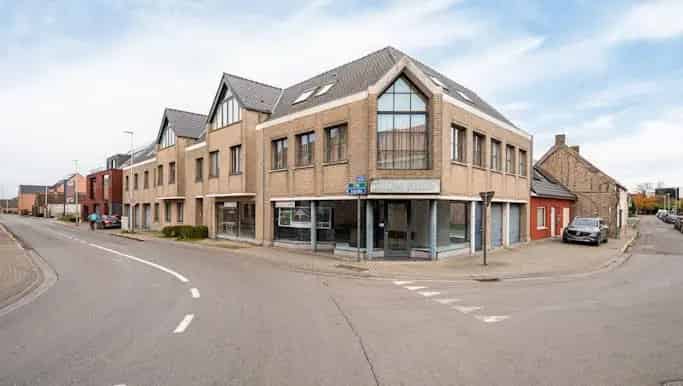 Handelspand met Woonst te koop in Lembeke