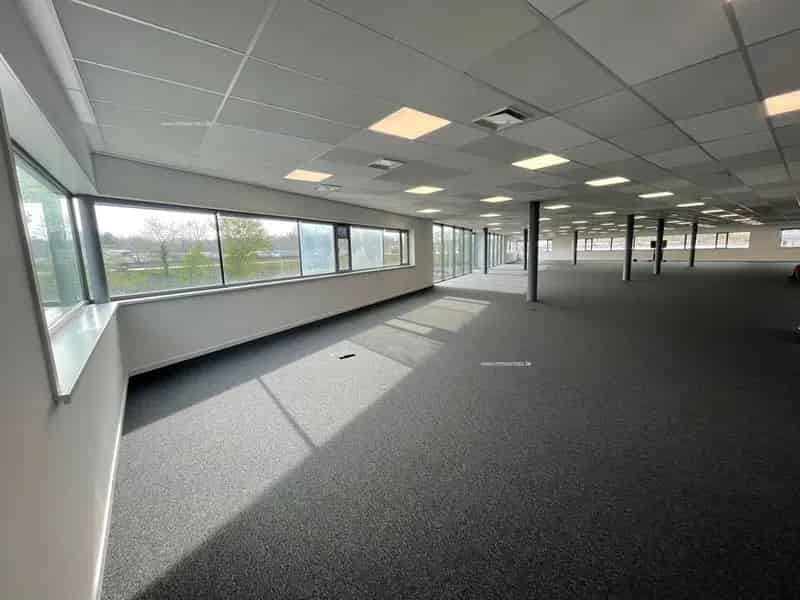 Kantoorruimte te koop Melle 1200m² nabij R4 E40 E17