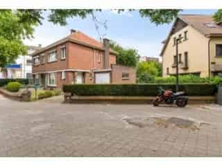 Huis te koop Mortsel 3 slaapkamers garage tuin