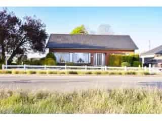 Villa te koop Knesselare - Ruime gelijkvloerse woning met landelijk zicht