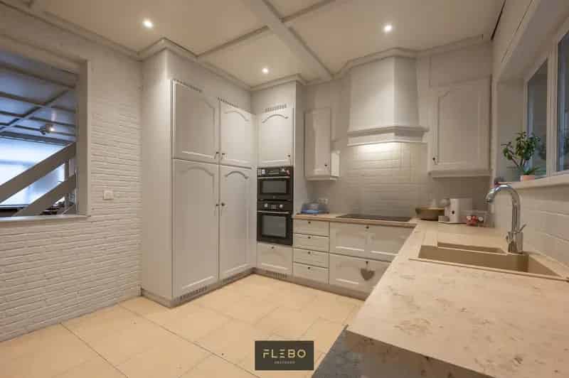 Huis te huur Oostende 4 slaapkamers Zuidgerichte tuin