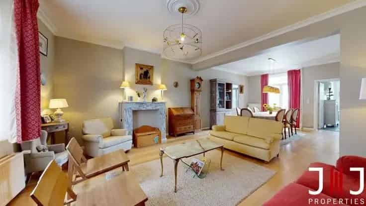 Huis Te Koop Oudergem 252m² 4 slaapkamers 3 badkamers
