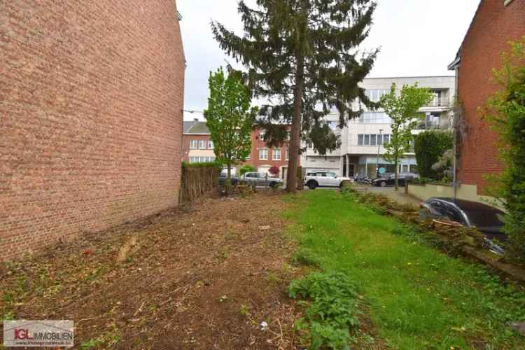 Bouwgrond van 280m² voor halfopen bebouwing