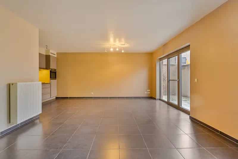 Appartement te koop Gent: Instapklaar 1 slaapkamer appartement met terras