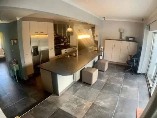 Villa te koop Beaumont: Ruime woning met handelspand en groot perceel