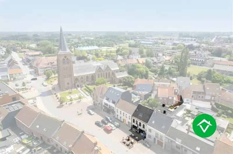 Handelspand met Woonst te Koop Kortemark