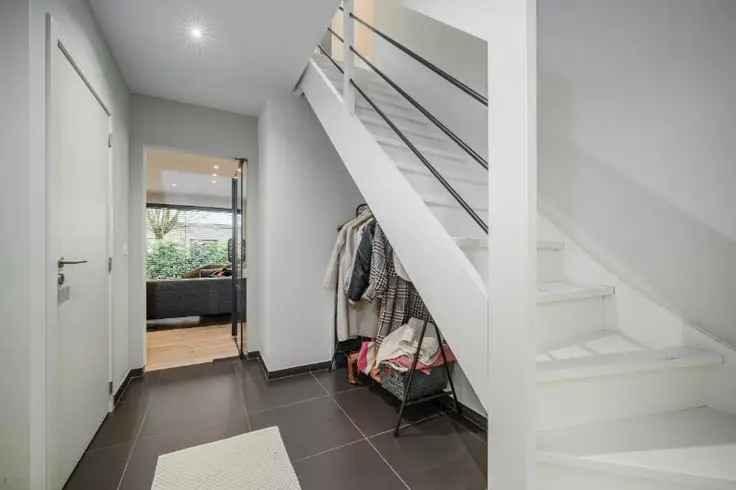 Woning te koop in kindvriendelijke buurt met mooie eigenschappen