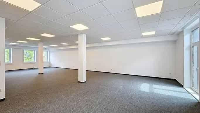 Kantoorgebouw te huur in Leopold-I-straat 18, Kortrijk - Dewaele
