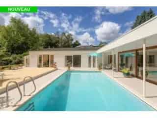 Huis te koop Bousval - Villa 240m² met zwembad en 37a grond